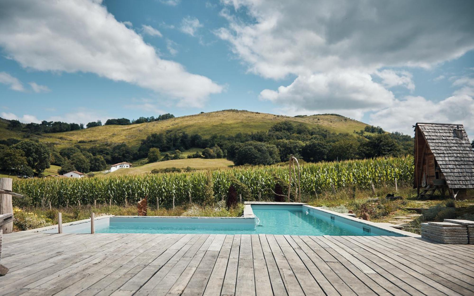 Les Fous Du Village Saint-Esteben エクステリア 写真