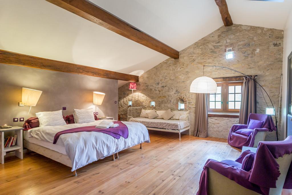 Les Fous Du Village Saint-Esteben エクステリア 写真